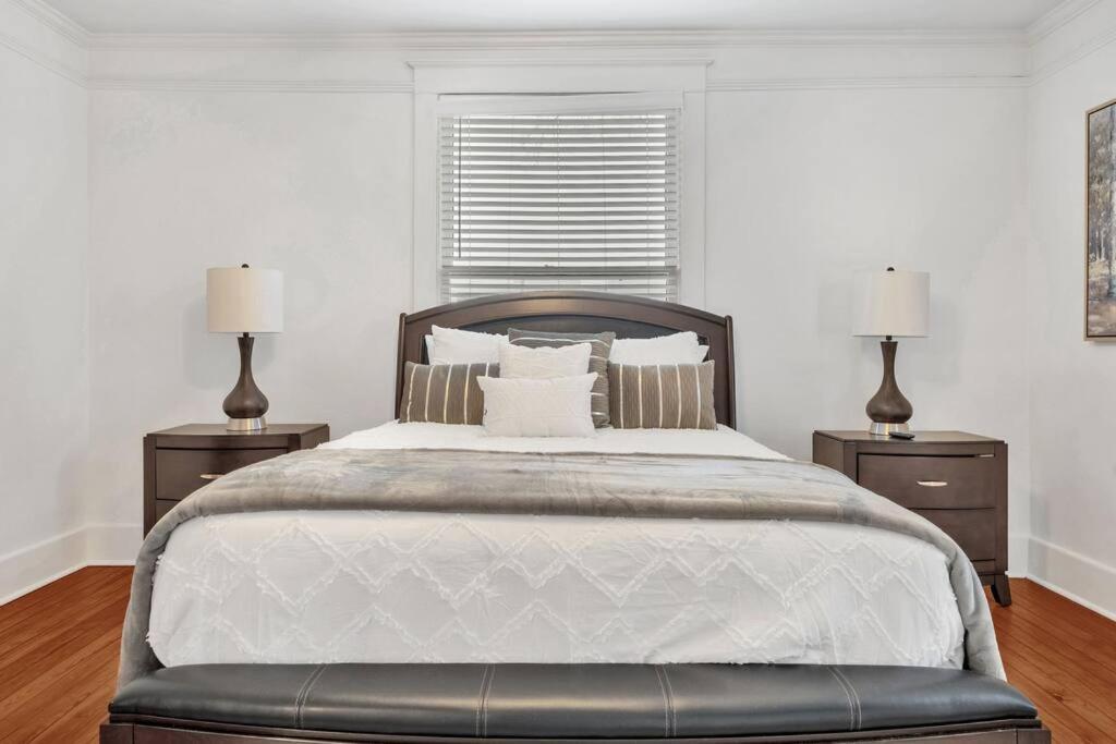 Exquisite Two-Story Home Located In Midtown Memphis Eksteriør bilde