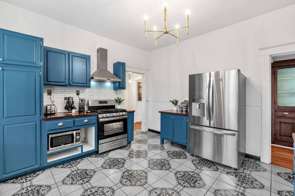 Exquisite Two-Story Home Located In Midtown Memphis Eksteriør bilde